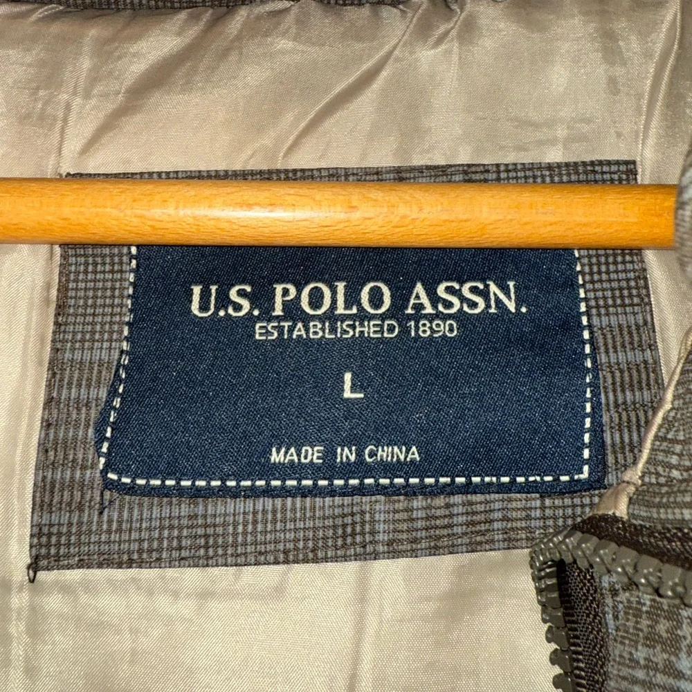 U.S. Polo Assn. Gray Checkered Jacket - Picture 3 of 4